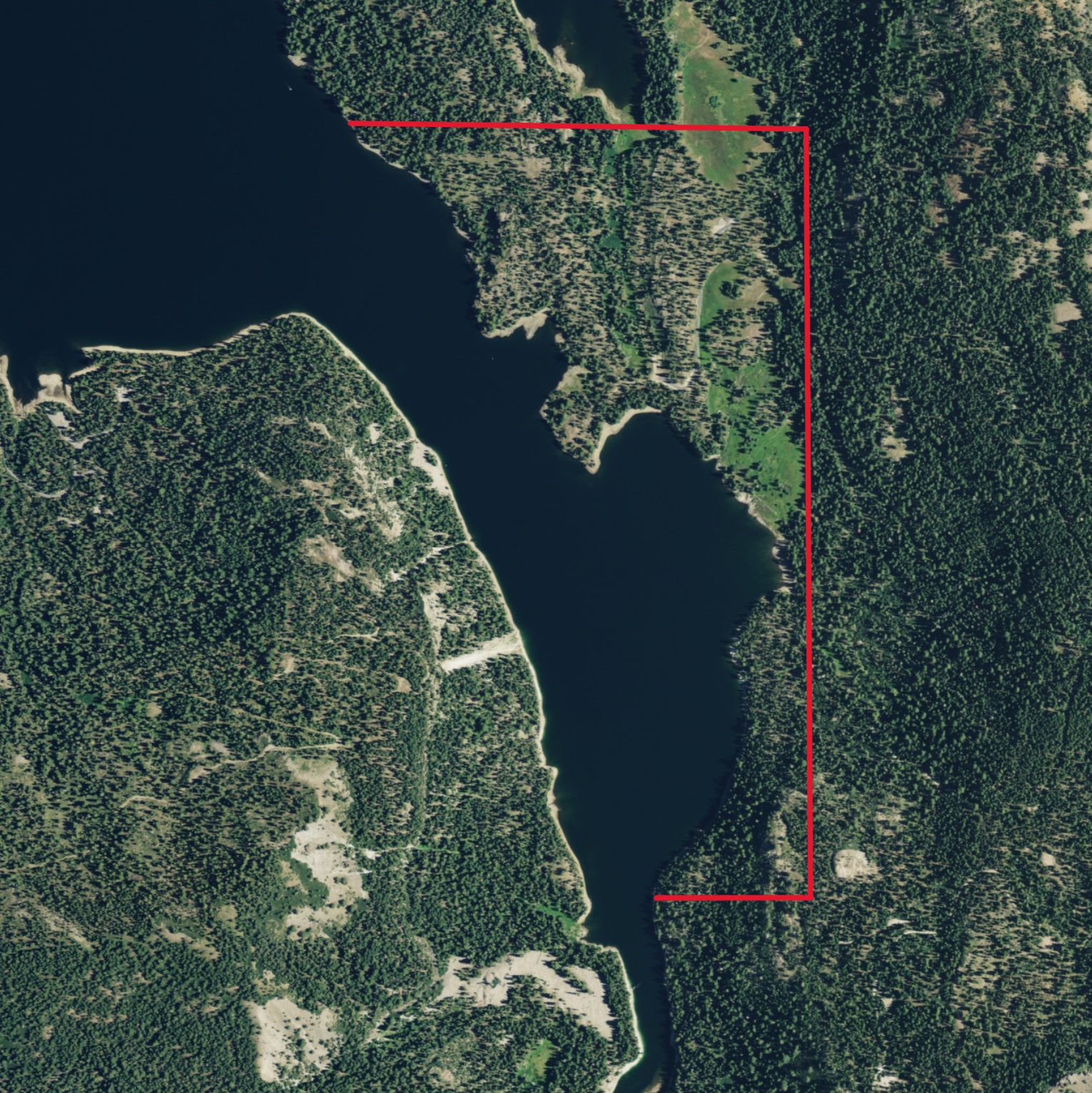 Aerial boundary map showing the full extent of the Jackson Landing private parcel on Jackson Meadows Reservoir
